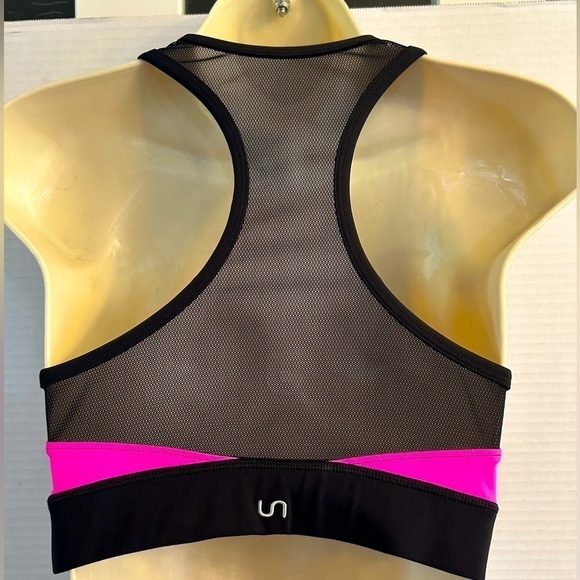 Urban Savage blocked sports bra with mesh paneling med to high support Sz S. Q20 - Picture 1 of 7